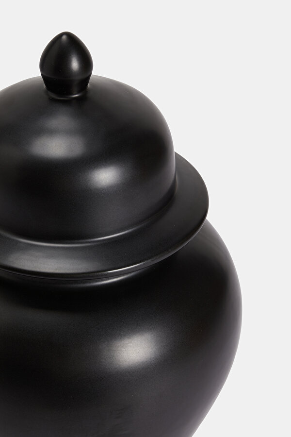 DECORATIVE VASE 2