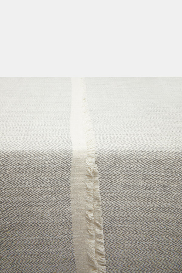 CASHMERE BLANKET 2