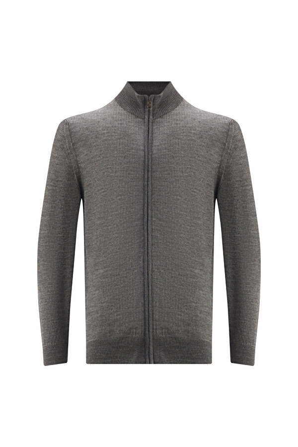 KNITWEAR