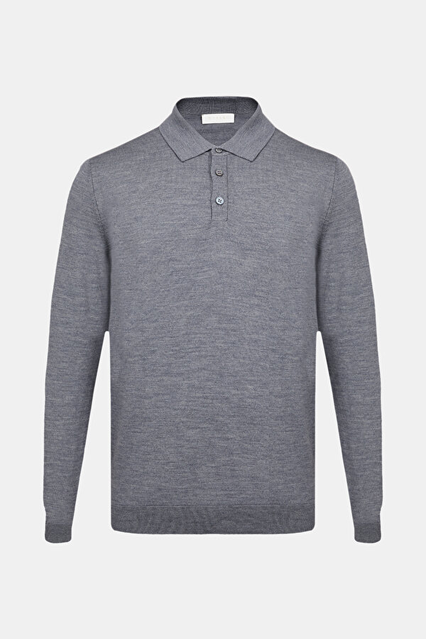 KNITWEAR