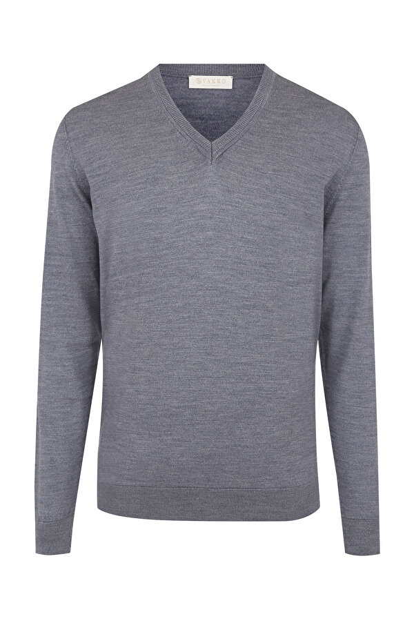KNITWEAR