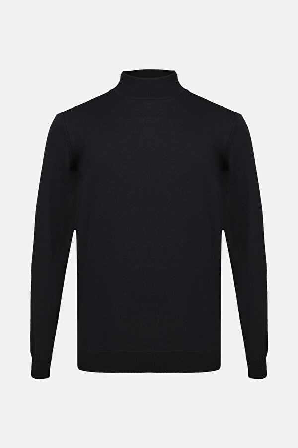KNITWEAR