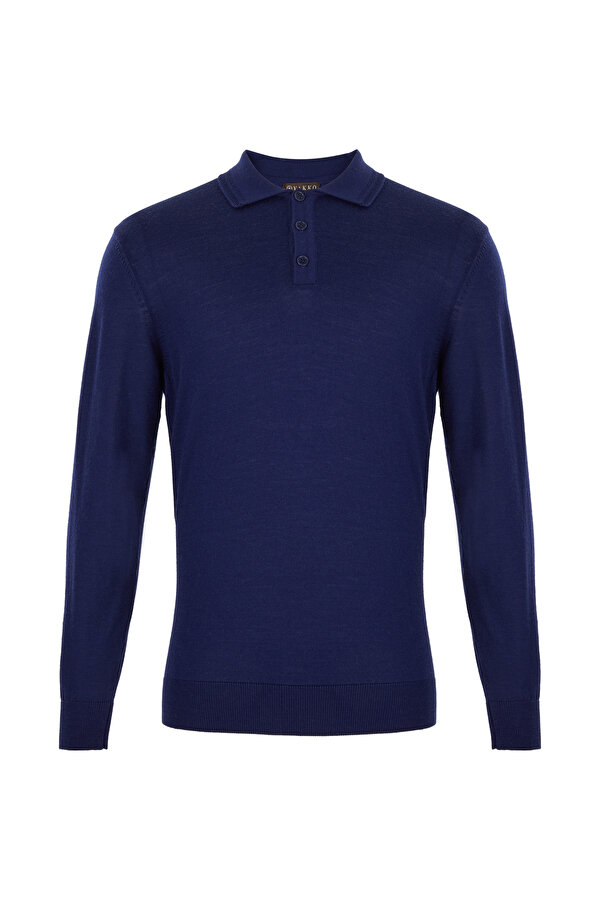 KNITWEAR