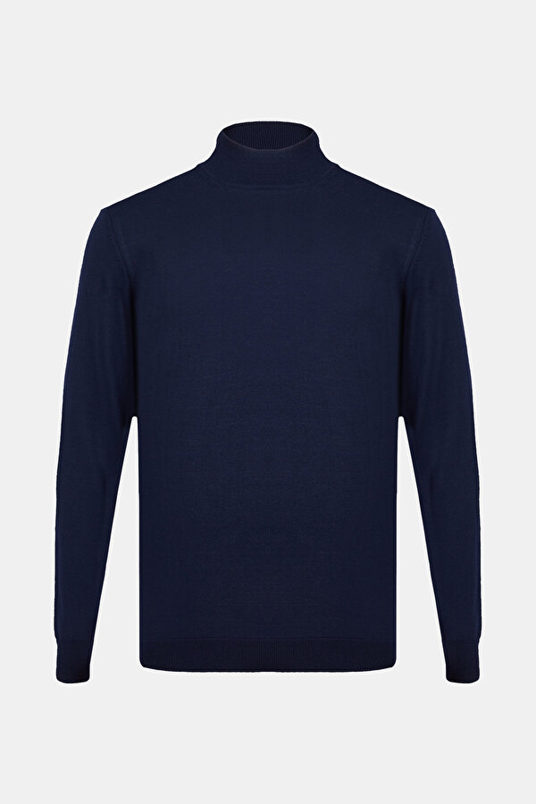 KNITWEAR