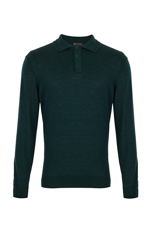 KNITWEAR