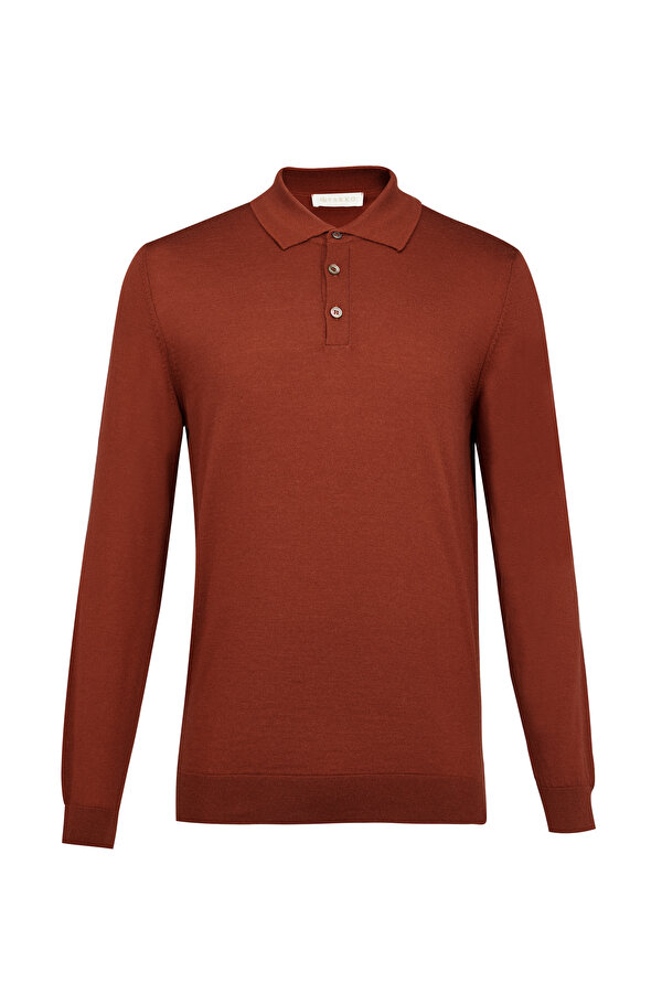 KNITWEAR