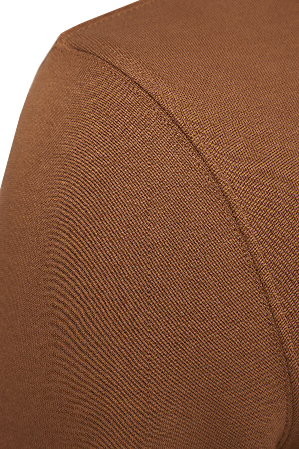 SWEATSHIRT 6