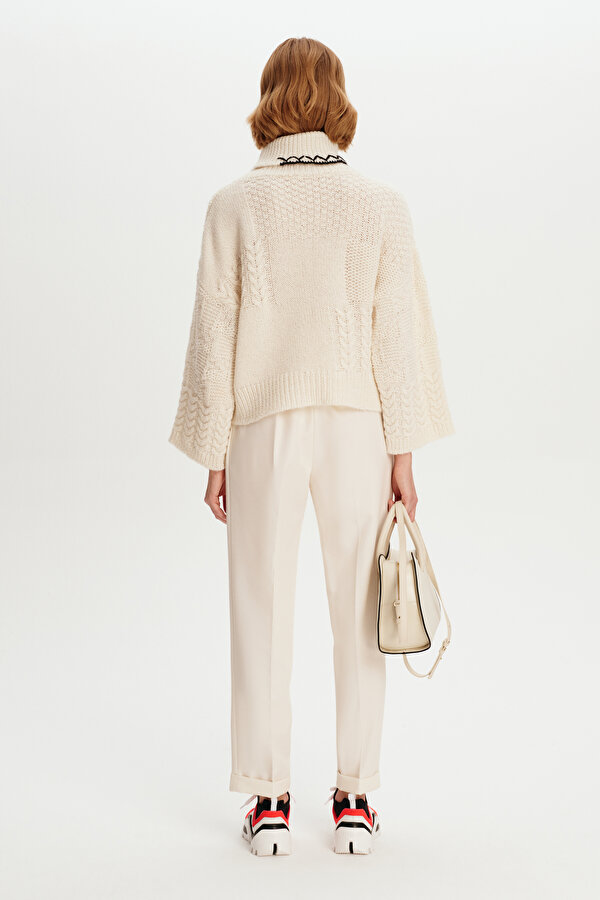 KNITWEAR 2