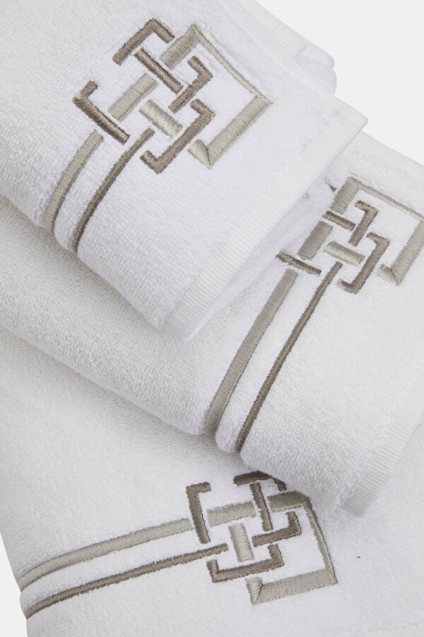TOWEL 2