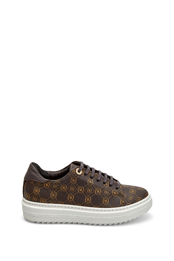 SNEAKERS 2