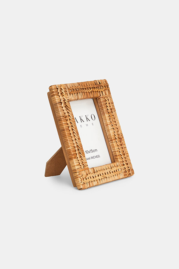 RATTAN FRAME 2