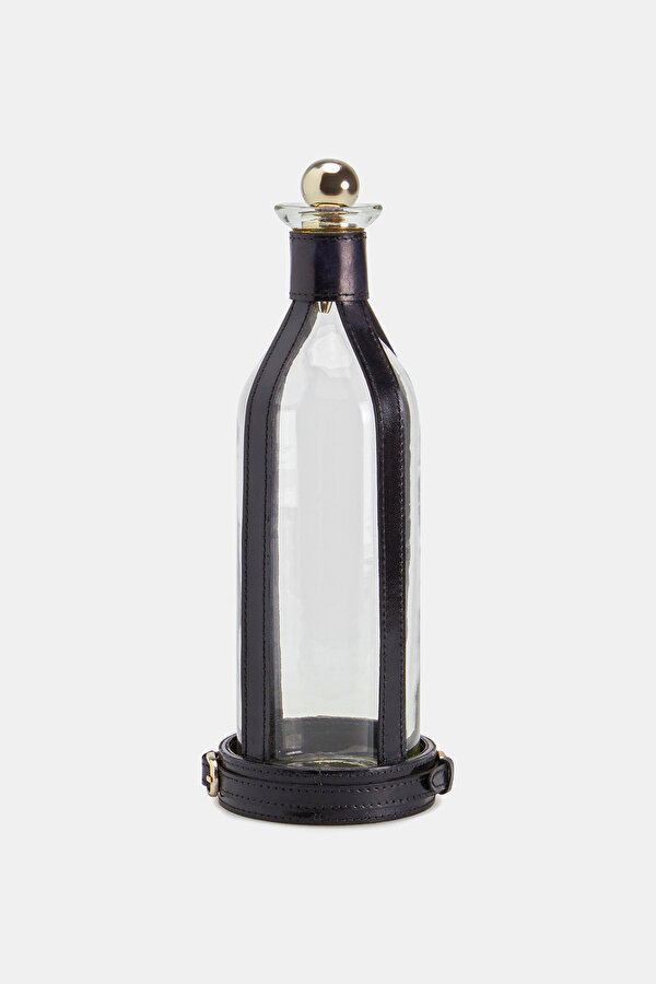 LIQUOR BOTTLE 2