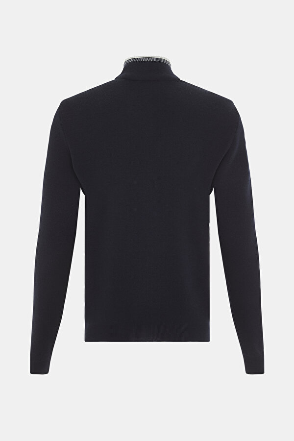 KNITWEAR 2