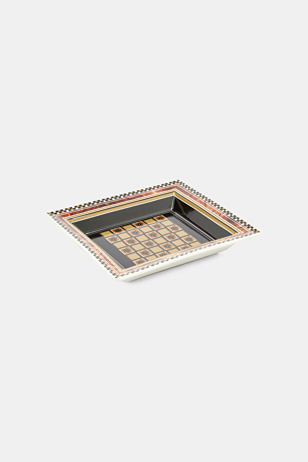 DECORATIVE ASHTRAY