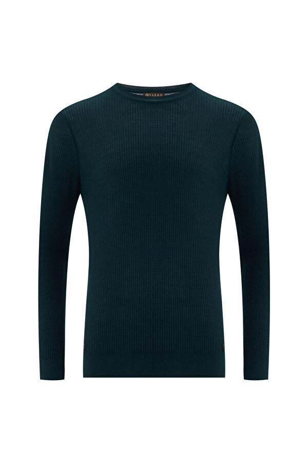 KNITWEAR