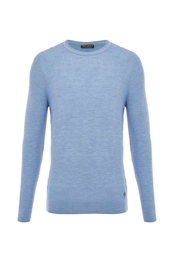 KNITWEAR