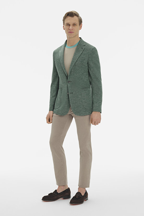 KNITWEAR