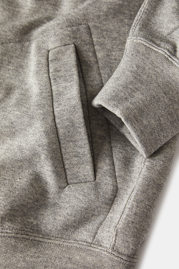 SWEATSHIRT 7