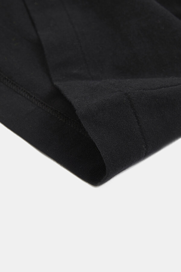 T-SHIRT 6