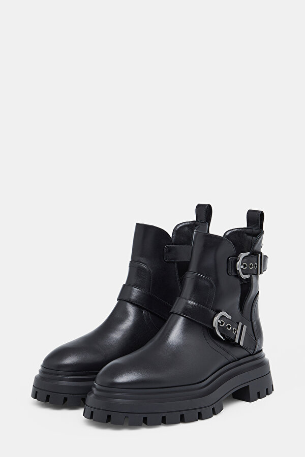 BOOTS 2
