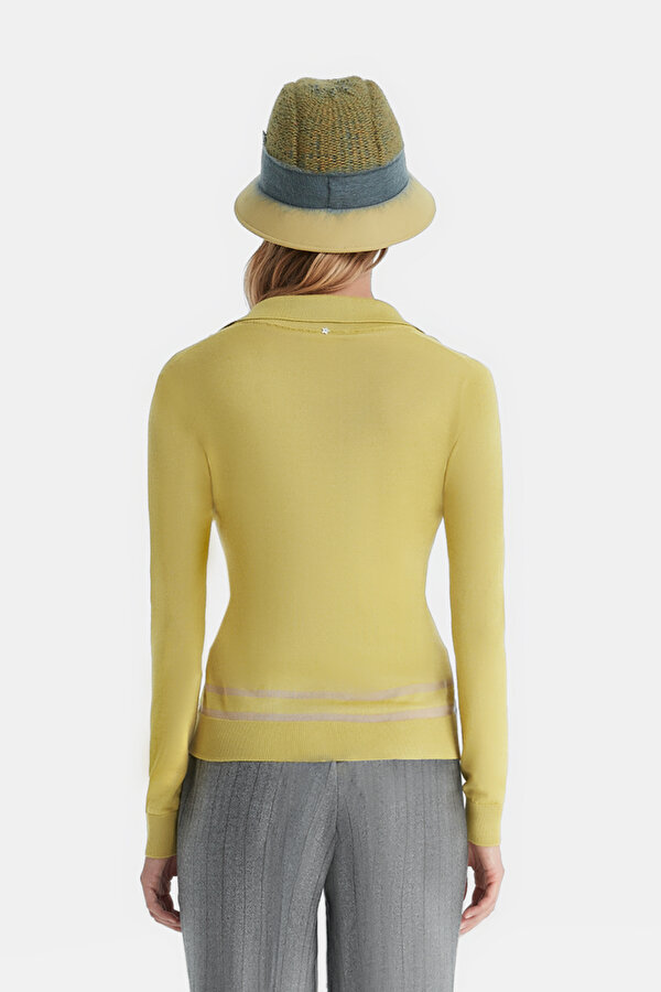KNITWEAR 2