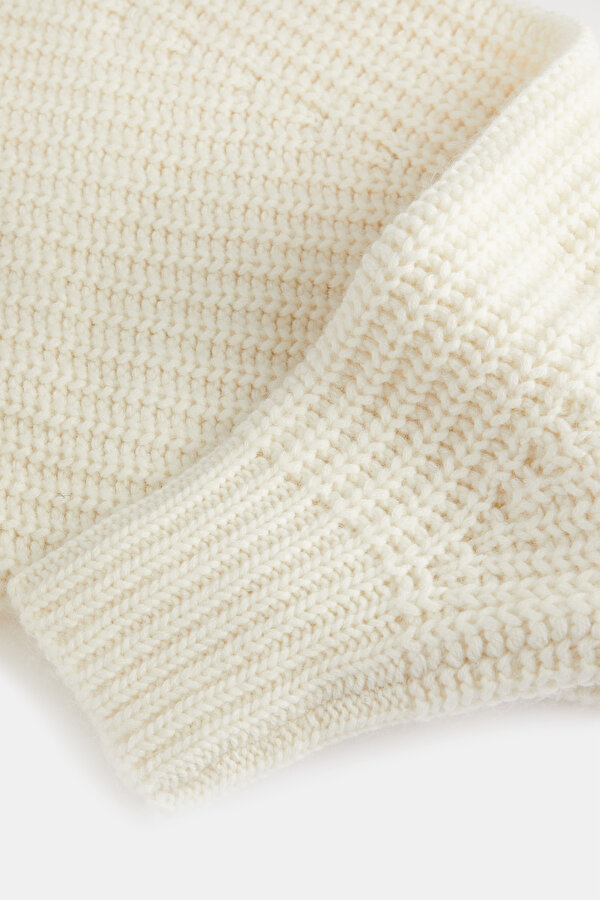 KNITWEAR 7