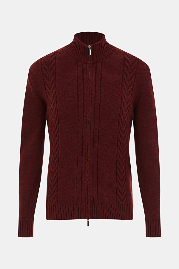 KNITWEAR