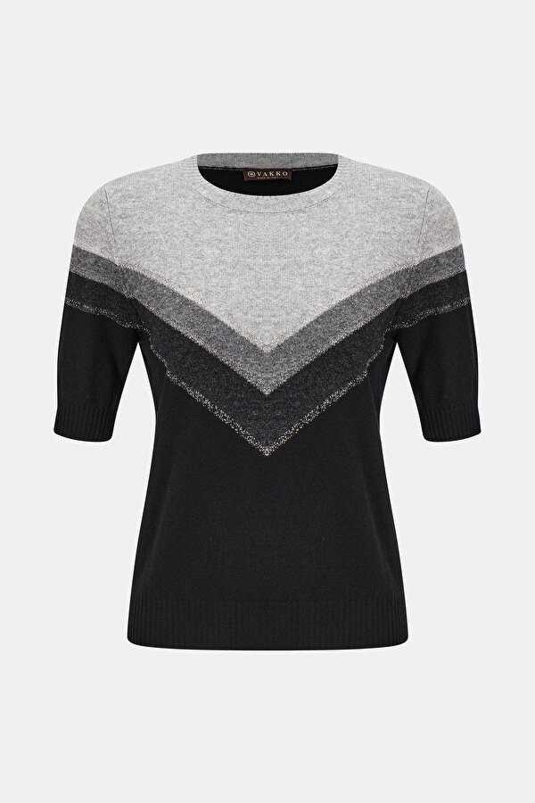 KNITWEAR