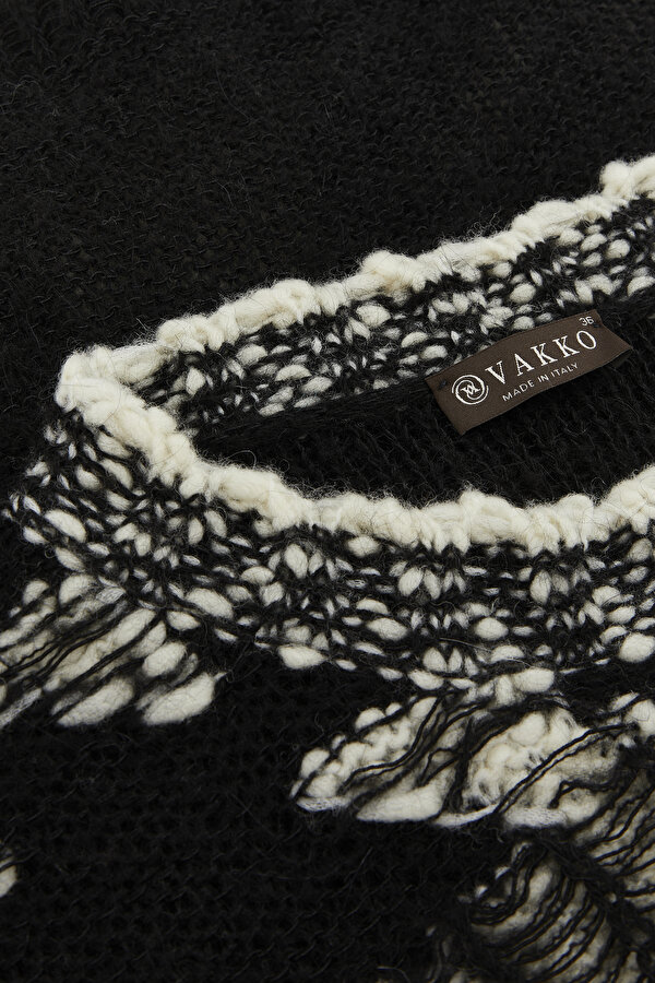 KNITWEAR 7