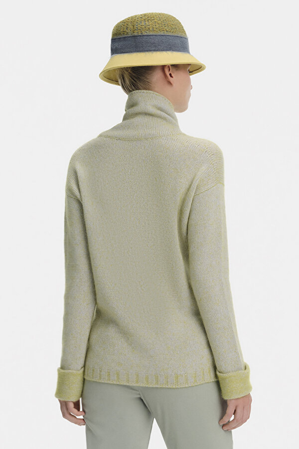KNITWEAR 2
