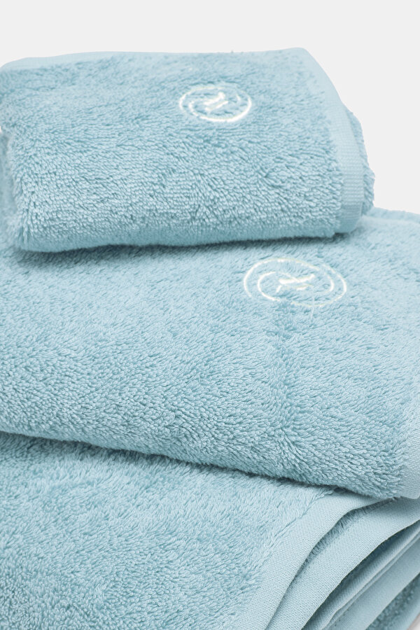 MONOGRAM HAVLU 6