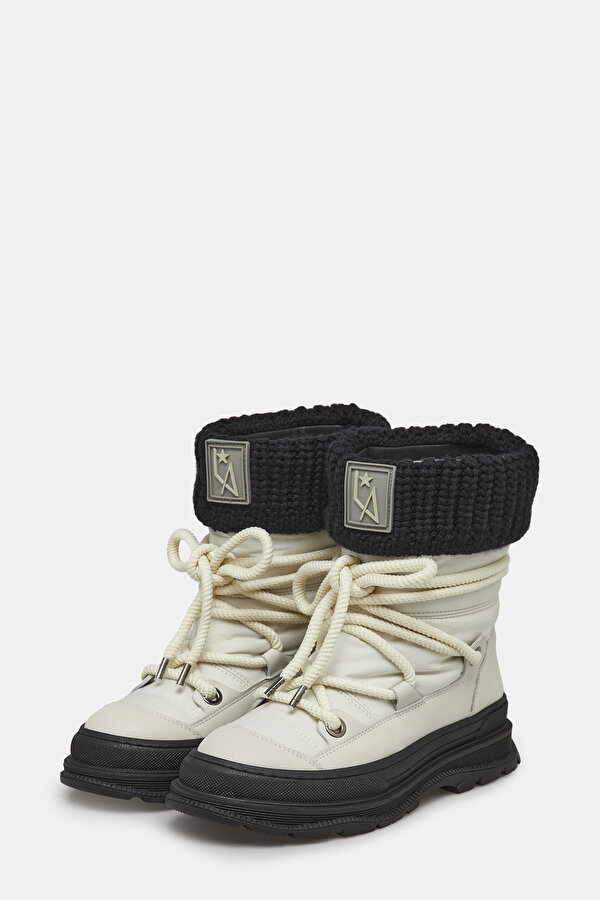 BOOTS 2