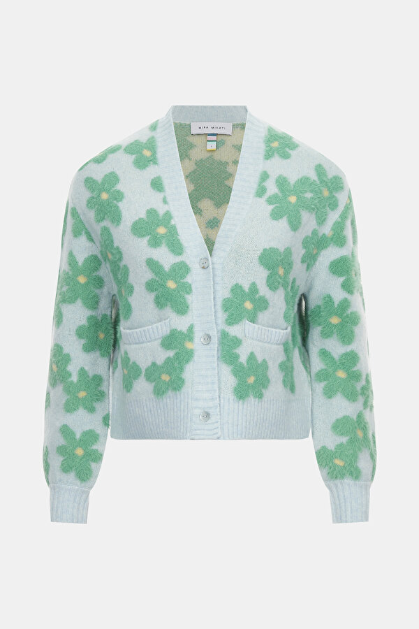 KNITWEAR