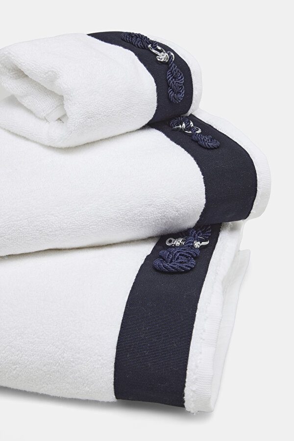 TOWEL 6