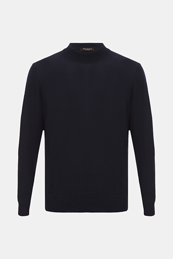 KNITWEAR
