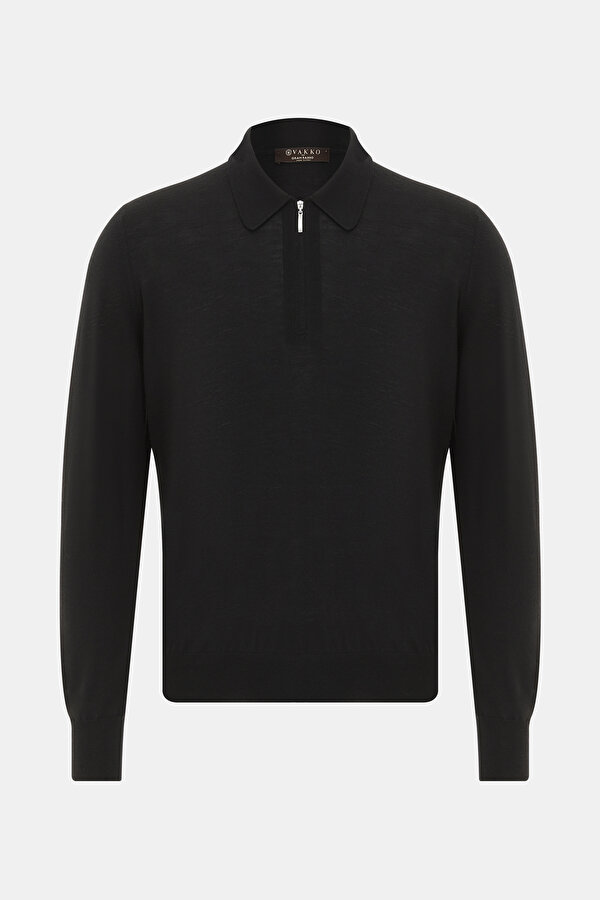 KNITWEAR