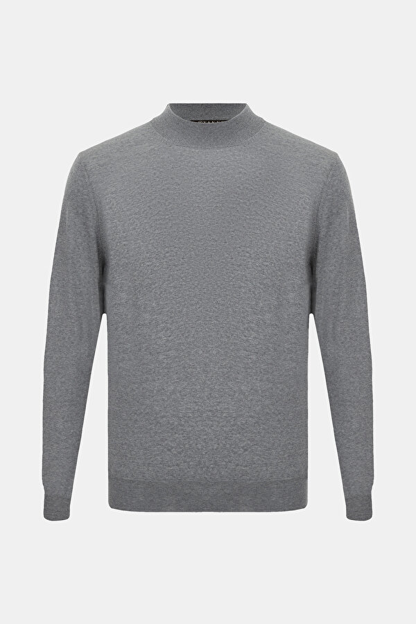 KNITWEAR