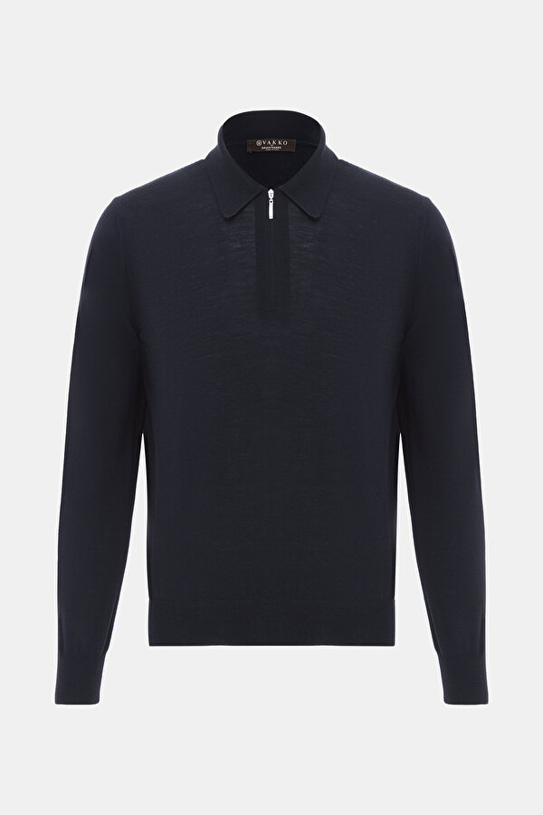 KNITWEAR