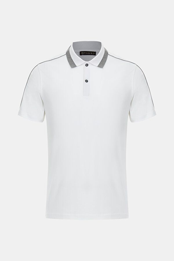 WHITE T-SHIRT