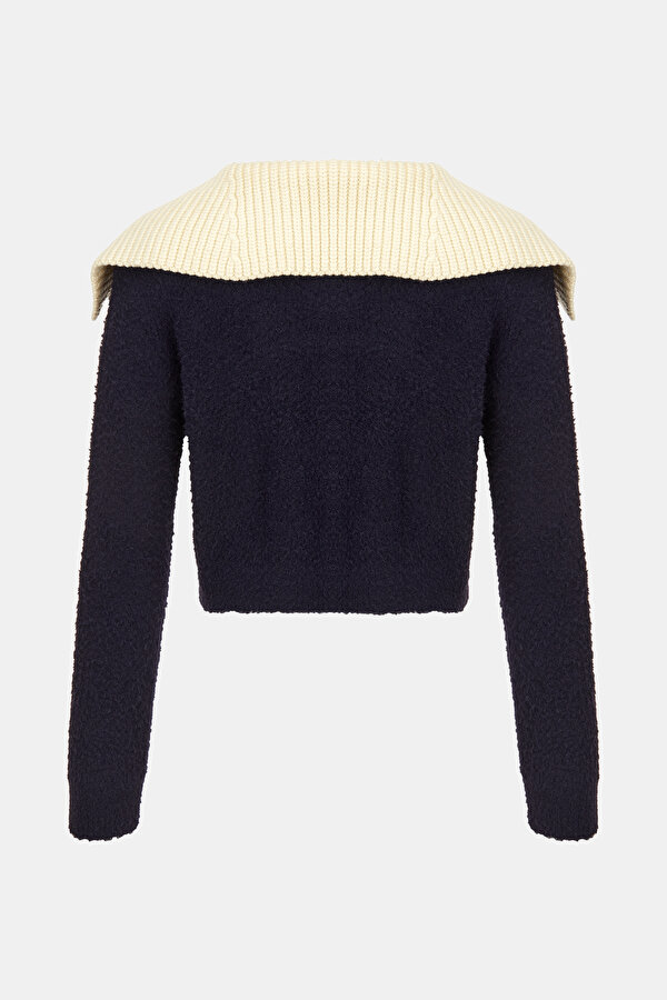 KNITWEAR 2