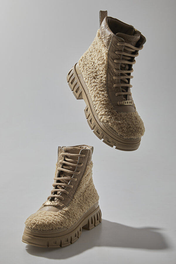 ECRU LEATHER BOOT 6