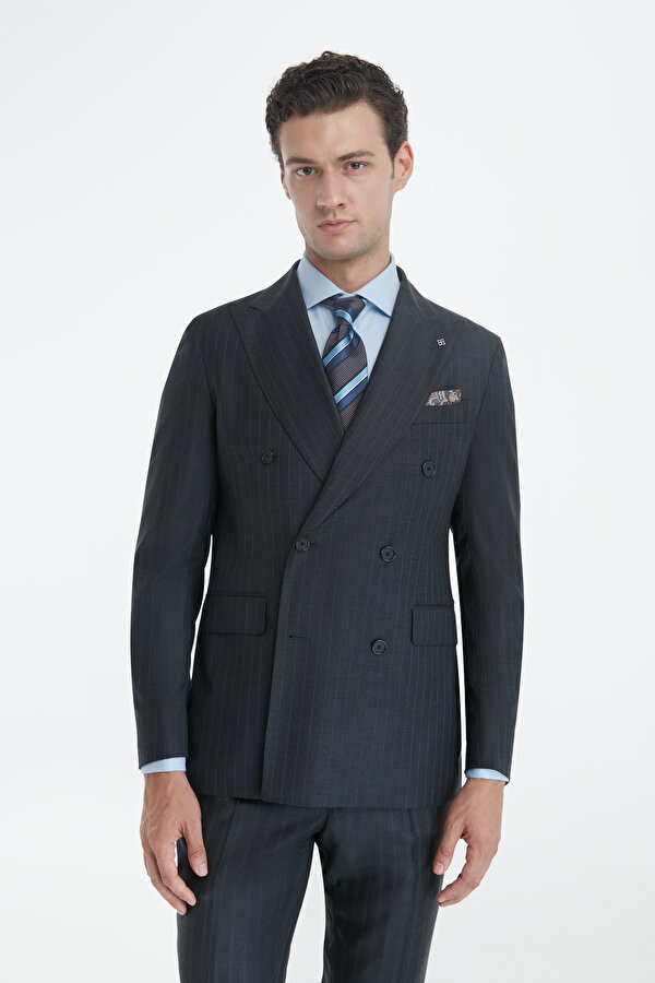 SMOKED SURPLICE NECKLINE (CROSS-OVER NECKLINE) WOOL/CASHMERE SUIT