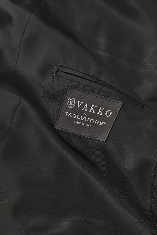BLACK JACKET 7