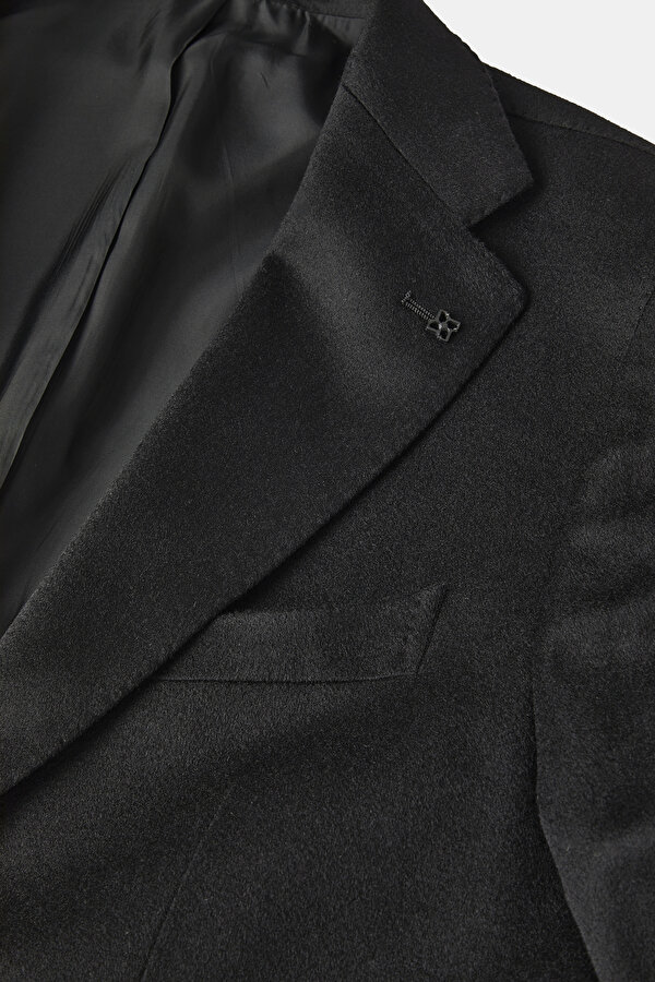 BLACK JACKET 6