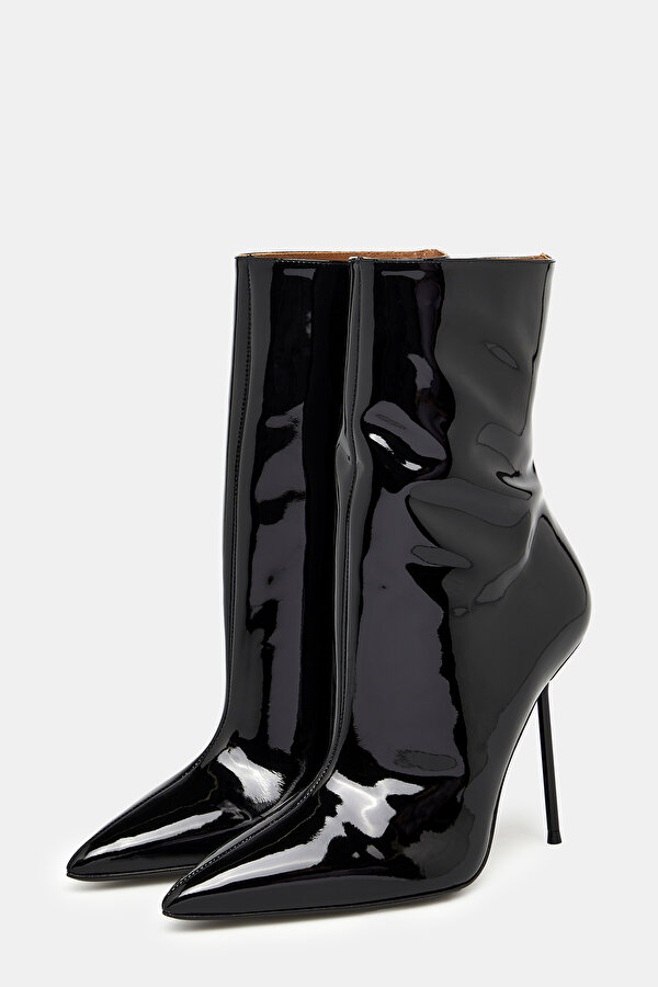 BOOTS 2