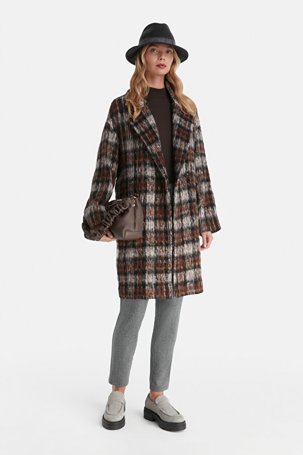 ECRU OVERCOAT