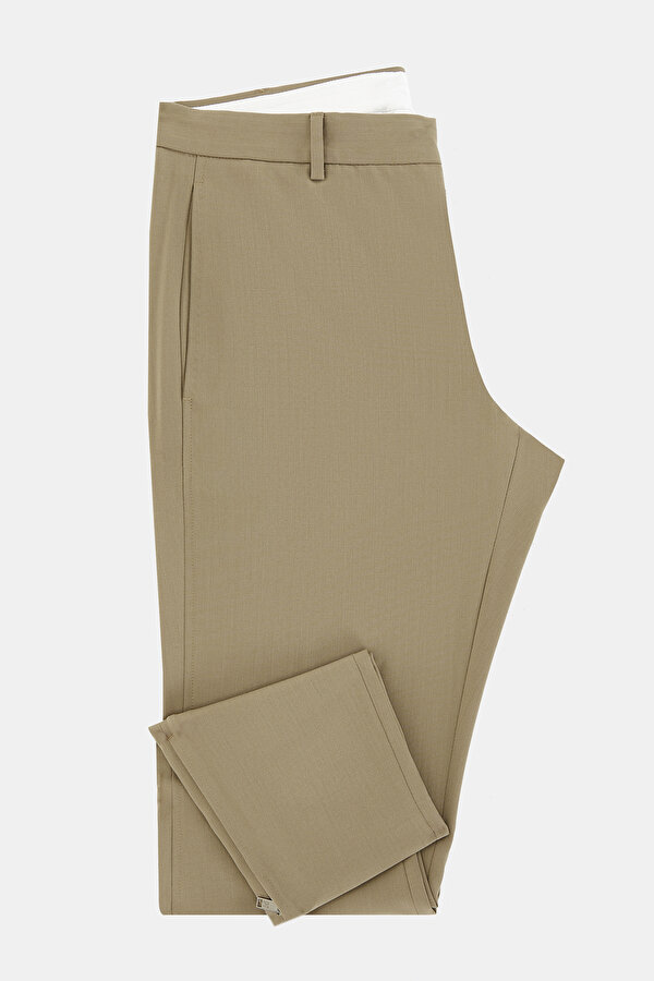 BEIGE TROUSERS