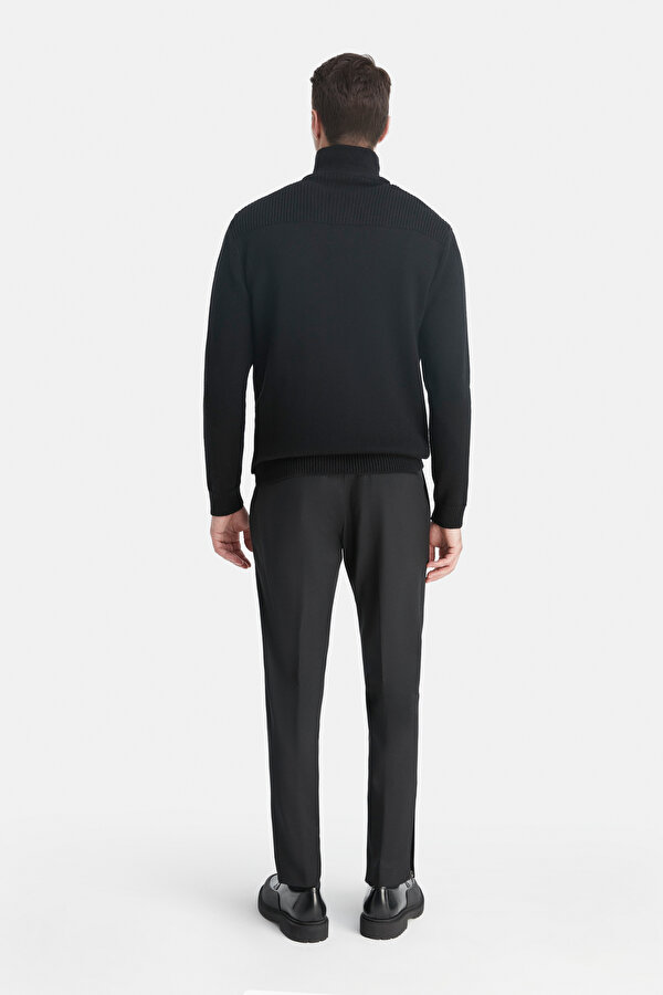 BLACK TROUSERS 2