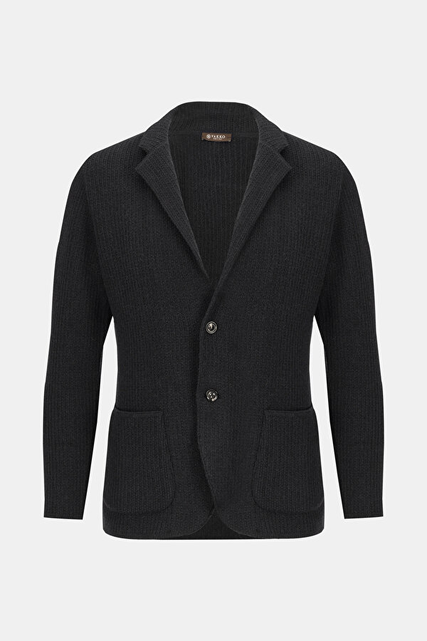 BLACK JACKET