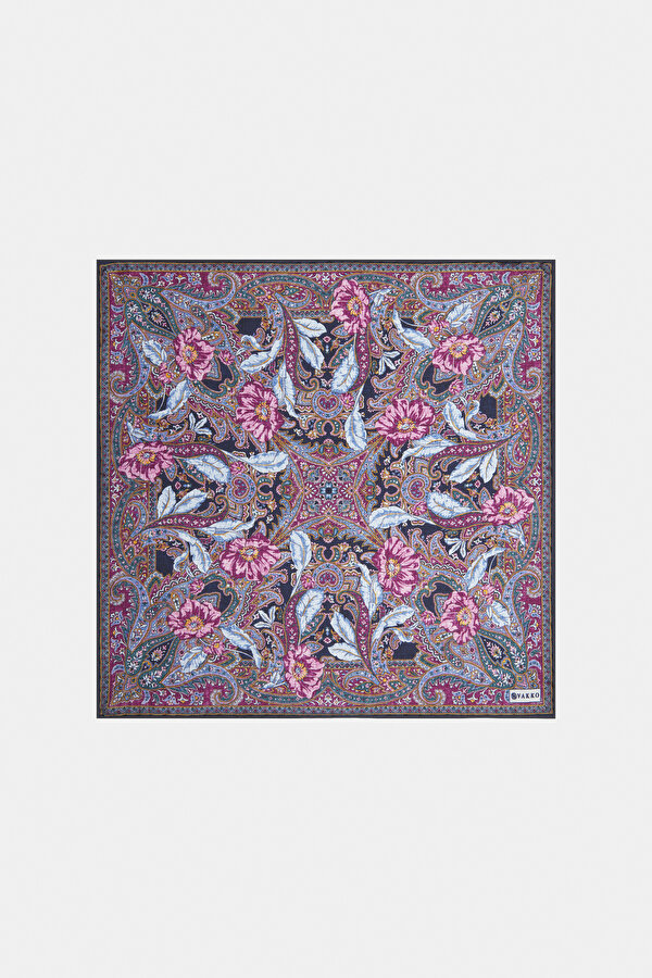 HANDKERCHIEF